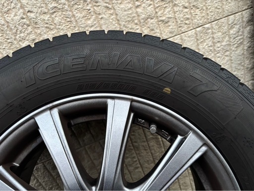 カローラクロススタッドレスタイヤホイールセット4本　215/65r16