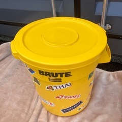 早い者勝ち無人受け渡し　無料　おもちゃ箱　ゴミ箱などに
の画像