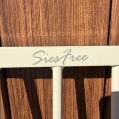 【定価1万円】美品日本育児ベビーゲートの画像