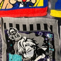 薄手のブランケット1枚　ハンドタオル5枚の画像