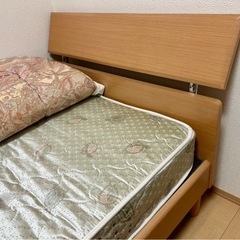 シングルベッド、マットレス込みの画像