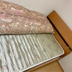 シングルベッド、マットレス込みの画像