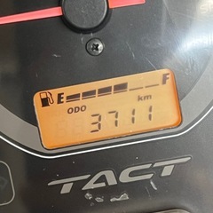 大人気セール‼️驚愕の低走行3700キロ😳安心の高年式😌バッテリー充電済み🔋前後タイヤまだまだ山あり🗻嬉しいオイル交換済み♻️燃費重視＆バイク初心者の方にオススメ🔰ラクラク始動のインジェクション💥AF79 タクト✴の画像