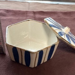 和食器　六角小鉢　蓋付き　陶器の画像