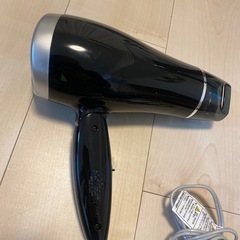 ヘアドライヤーの画像