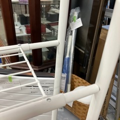 ロ2512-085 ランドリーラック 伸縮可 ネジ欠品 中古の画像