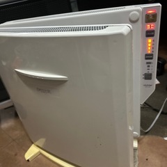 トヨトミ電気パネルヒーターの画像