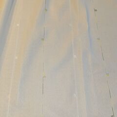 【ニトリ】遮熱・遮像レースカーテン/ 縦ライン模様/ 幅100x丈108cm 2枚組の画像