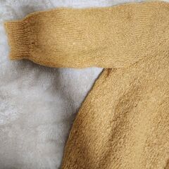 手作り　手編み　温かいセーターの画像