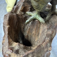 鷹の置物 金属製の画像