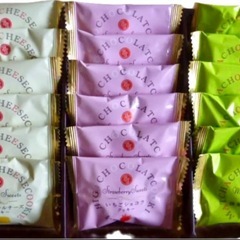 お洒落なお菓子まるるん＆お月見巾着＋ソフトドリンクたくさんアソートの画像