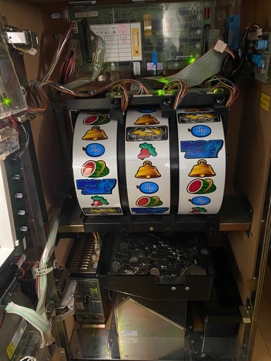 機　
ウイニングポスト　スロット　実機　　　　