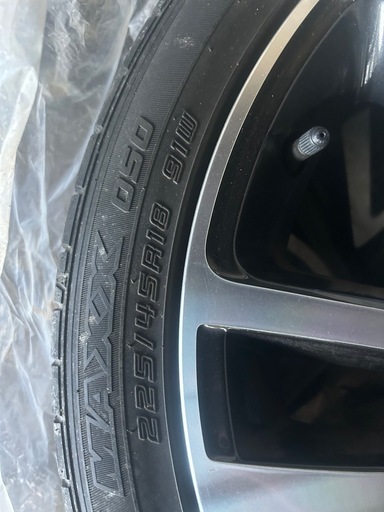 225/45/R18 ホイール付きタイヤ