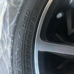225/45/R18 ホイール付きタイヤの画像