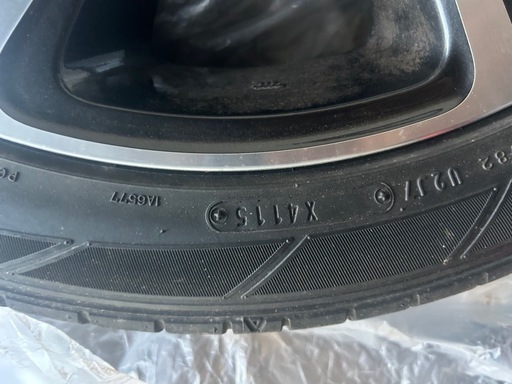 225/45/R18 ホイール付きタイヤ