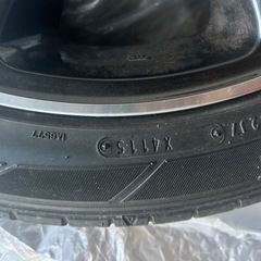 225/45/R18 ホイール付きタイヤの画像