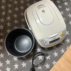 炊飯器の画像