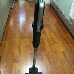 コードレス掃除機　アイリスオオヤマ　クリーニング済みの画像