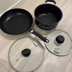 【無料】フライパン 鍋　セットの画像