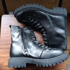 新品 24.5cm レディース ブーツ ブラック 厚底 シューズ サイドゴア 識別番号:【B172-S】の画像