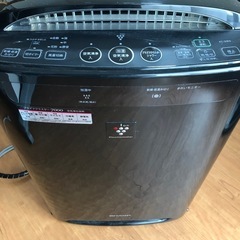 今月中→1000円で　 シャープ 空気清浄機　　　　　の画像