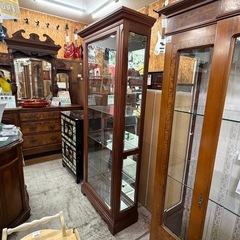 【愛品館 江戸川店】アメリカ製 サイド4枚扉 飾り棚の画像