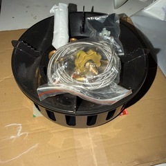 クレープを焼く鉄板とバーナーの画像