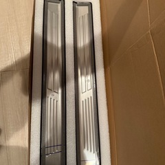 クラウンスポーツ　スカッフプレートの画像