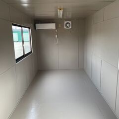 【三重】① 4坪ハウス　(土日引き取り可)　エアコン　8畳　コンテナハウス　ユニット　トレーラー　大型　事務所　倉庫　物置　【配送可】の画像