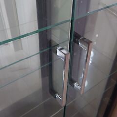 背面ミラー・コレクションガラスケースの画像