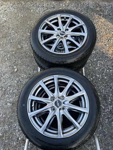 アルミ付きスタッドレスタイヤ