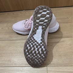 【極美品】NIKE スニーカー レボリューション6の画像
