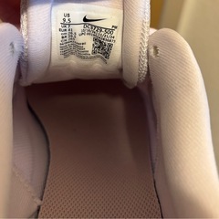 【極美品】NIKE スニーカー レボリューション6の画像