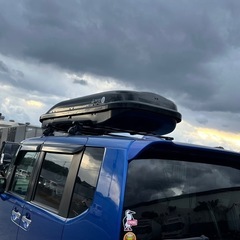 追記【鍵付きフルセット・福岡市近郊】カッコいいデザイン✨ TERZO エアロルーフボックス＆フットセットの画像