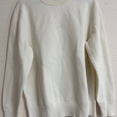 ユニクロ　ニットとカーディガンのセットの画像