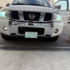 日産アルマダV8 5.6 LE  06’新車並行 交換希望