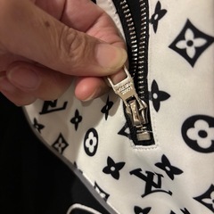 【問い合わせ返答待ち】LOUIS VUITTONのボトムスの画像