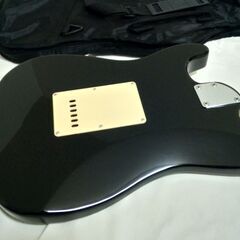 エレキギター　ストラトキャスタータイプ　ソフトケース付きの画像