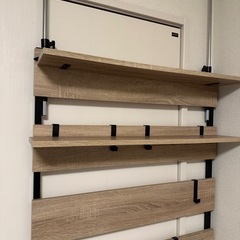 突っ張りラック つっぱり棚 収納棚 幅80 ホワイト 簡単設置 棚 工具不要 木製 つっぱり ウォールラック シェルフ 壁面収納 パーテーション スリムの画像