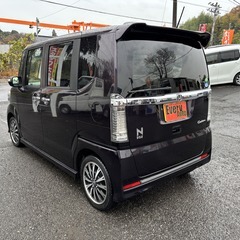 自社ローンあり！ガソリン100リットルプレゼント✨衝突被害軽減システム✨バックカメラ✨両側パワスラ✨ホンダ☆N-BOXカスタム☆Gターボ Lパッケージ☆660cc☆4人乗り☆の画像