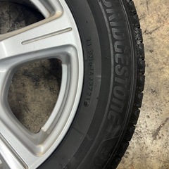 195/65r15スタッドレスタイヤbridgestoneとホイール4本の画像
