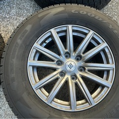 【17インチ美品】スタッドレスタイヤの画像