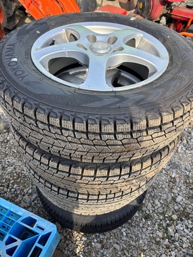 2023製ヨコハマ 175/80r15スタッドレス (SKY) 茅野のタイヤ、ホイール