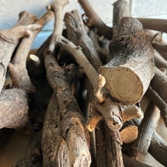 岐阜の薪を「購入」の方限定で差し上げます。①の画像