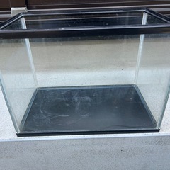 水槽　ワイヤーカバー　2つの画像