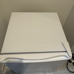 simplus 1ドア冷蔵庫 47L 自動霜取り機能付 左右開き SP-47LD 一人暮らし 小型 コンパクト シンプラス 大容量 温度調整可 両開き 仕切り棚 製氷 サブ冷蔵庫 新生活 (1ドア/47L, ホワイト)の画像