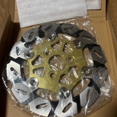 v125 ブレーキディスク キャリパーサポート付きの画像