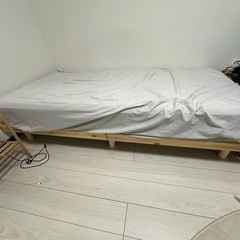 配達可【シングルベッド】クリーニング済【管理番号10312】金の画像