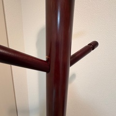 木製ポールハンガーの画像