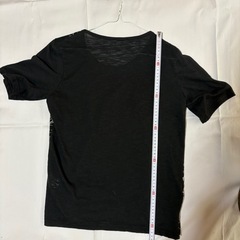 カットソー　紺色　フラワープリント　Tシャツの画像